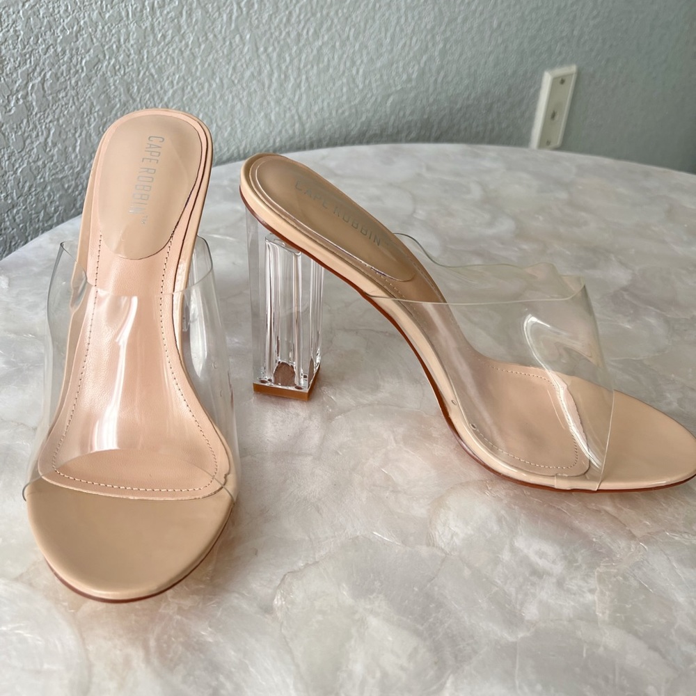 ⭐️New Cape Robbin Clear Heels | 10
